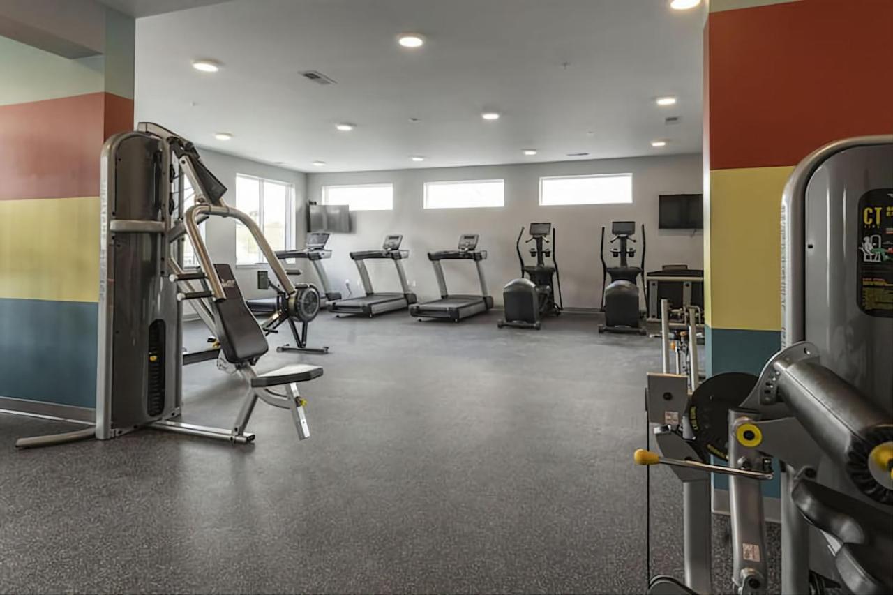 Modern Dwntwn 1 Bdrm Apt Pool Gym Free Parking إنديانابوليس المظهر الخارجي الصورة